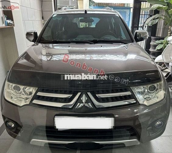 Mitsubishi Pajero Sport G 4x4 AT 2015 - 425 Triệu