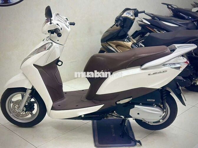 Đưa trước 12 củ nhận xe về đi