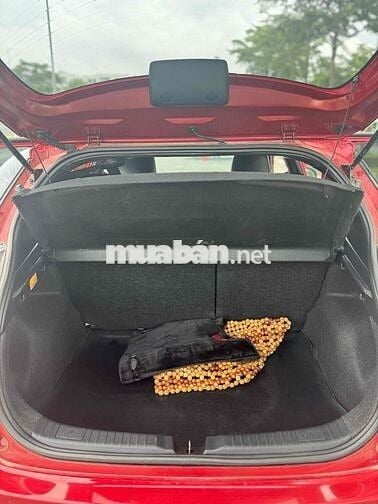 Toyota Yaris 2015 1.3G - nhập Thái