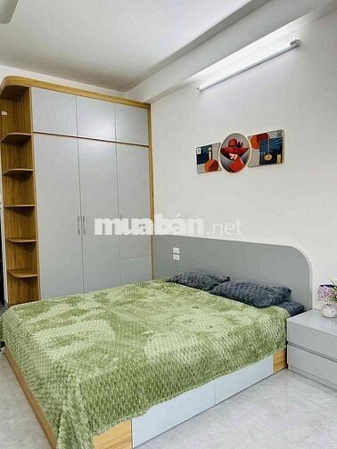 Phòng 40m2, ban công lớn, Phan Xích Long, Phú Nhuận, gần Q1, Q3