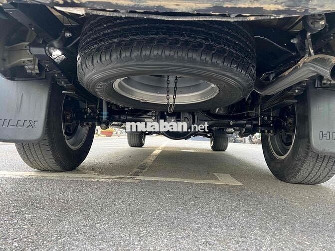 Toyota Hilux 2021 2.4E 4x2 AT - 630000 km