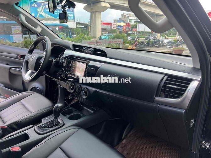 Toyota Hilux 2021 2.4E 4x2 AT - 630000 km