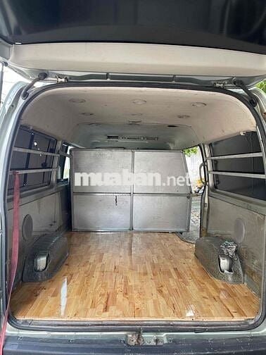 Toyota Hiace 2009 - 200000 km