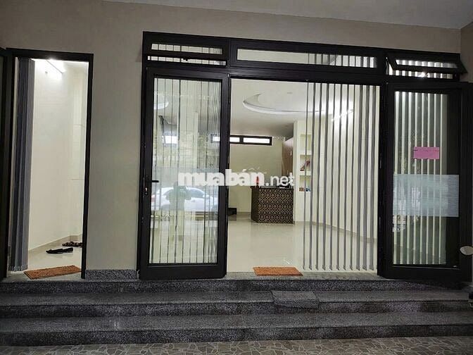 Nhà mặt tiền, 2 tầng, 2 phòng ngủ, Nguyễn Lộ Trạch, Hòa Cường Nam