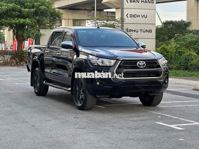 Toyota Hilux 2021 2.4E 4x2 AT - 630000 km