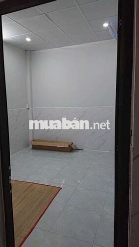 Cho thuê nhà mặt tiền tx 39 phường thạnh xuân giá 8,5 tr tl