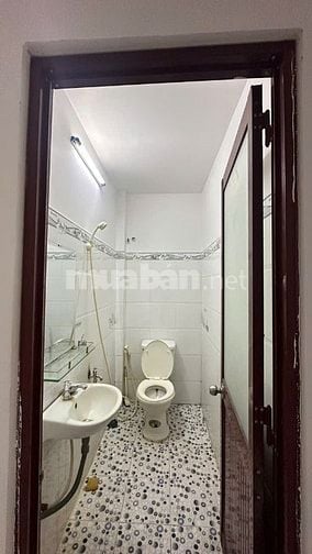 NHÀ MỚI XÂY DIỆN TÍCH (4X12M) 1T1l NGAY CHỢ NHỊ XUÂN-HÓC MÔN GIÁ 495TR