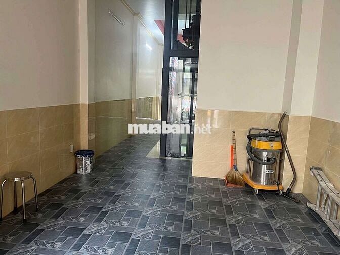 Cho Thuê Nhà 1 Trệt 4 Lầu 6PN 4x22m Mặt Tiền KD Phạm Hữu Lầu Q.7