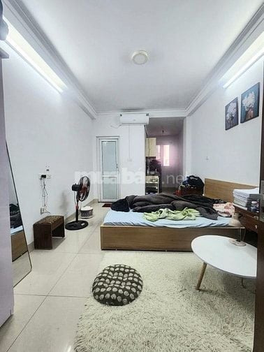 Nhà 5 tầng ngõ kinh doanh ô tô để thoải mái.dt 56m giá 16,6 tỷ.