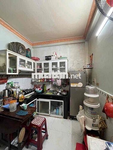 NHÀ ĐẸP SỔ SẴN - HXH Ngay Kề Richstar Hòa Bình, 4x8m, công chứng ngay.