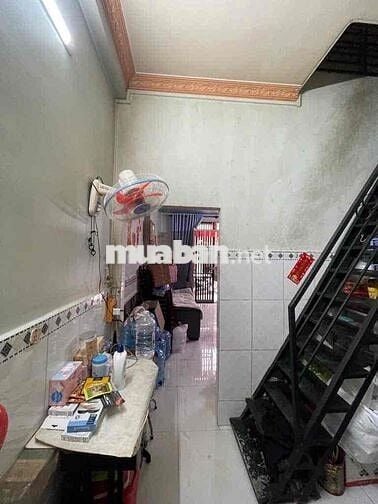 NHÀ ĐẸP SỔ SẴN - HXH Ngay Kề Richstar Hòa Bình, 4x8m, công chứng ngay.