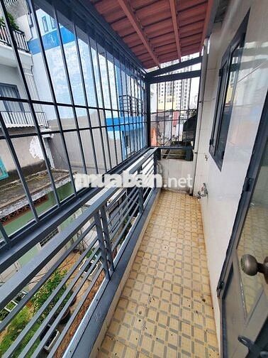 BÁN NHÀ ĐƯỜNG PHẠM THẾ HIỂN P6.Q8 HẺM THÔNG GẦN MẶT TIỀN