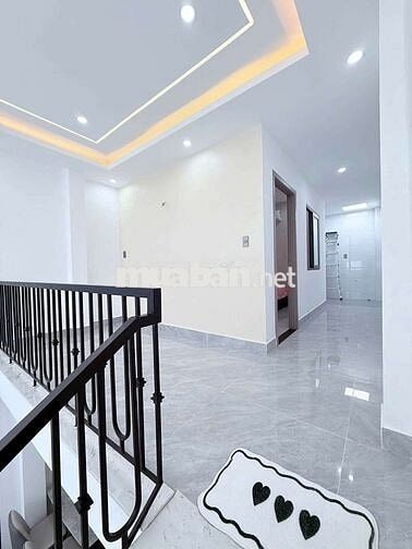 Nhà nhỏ gọn, đủ chỗ cho gia đình trẻ, giá chỉ bằng tiền thuê chung cư.