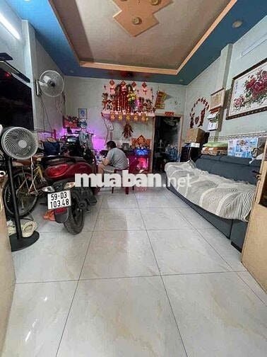 NHÀ ĐẸP SỔ SẴN - HXH Ngay Kề Richstar Hòa Bình, 4x8m, công chứng ngay.