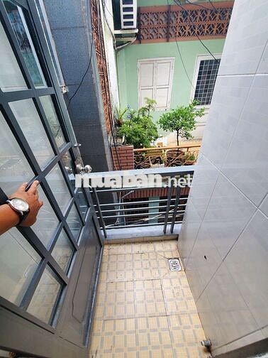 BÁN NHÀ ĐƯỜNG PHẠM THẾ HIỂN P6.Q8 HẺM THÔNG GẦN MẶT TIỀN