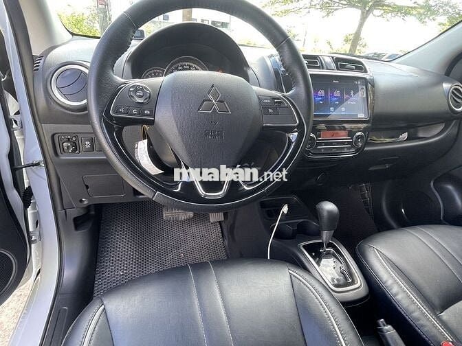 Mitsubishi Attrage 2023 Premium 1.2 CVT - 68000 km