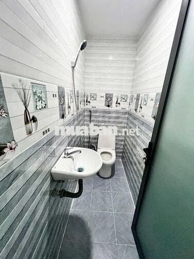 BÁN NHÀ ĐẸP 2 TẦNG (4,2X11)M2, HẺM BA GÁC 3M SÁT MẶT TIỀN, 4 TỶ CÒN TL