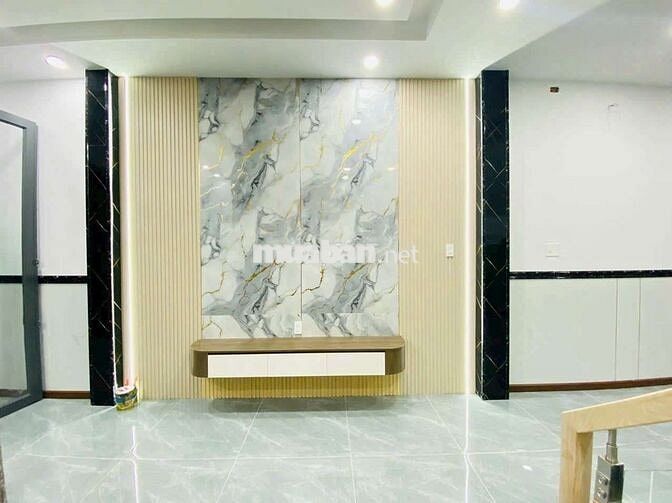 Nhà hẻm Ô tô ngay Ngã Tư Ga,Qua Gò vấp 5 phút