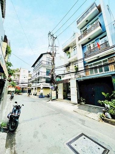 Bán Gấp Nhà Hẻm Xe Hơi, Vị Trí Đắc Địa Đường Dương Bá Trạc P1Q8 