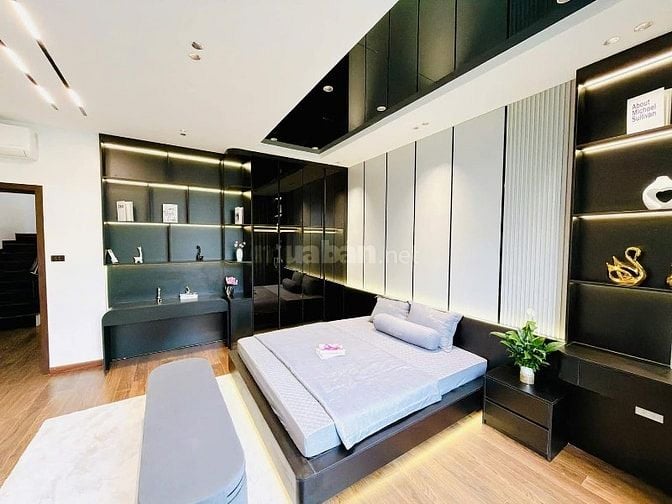Bán nhà 61m2 Xuân La, đẹp, sổ A4, 6.3m ngang, Ô tô tránh dừng đỗ