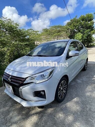 Mitsubishi Attrage 2023 Premium 1.2 CVT - 68000 km