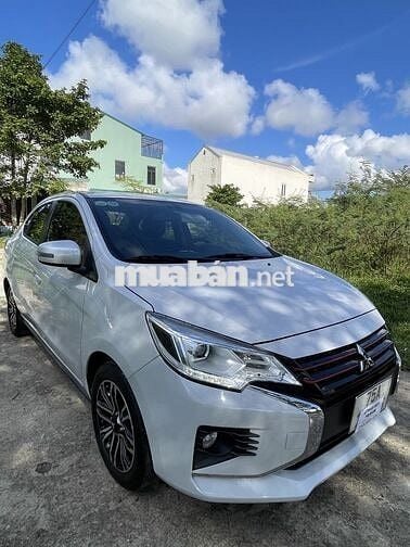 Mitsubishi Attrage 2023 Premium 1.2 CVT - 68000 km