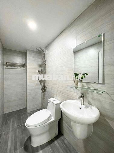 Ở Ngay Phòng 35m2 Cửa Sổ Lớn Ngay Phan Đình Phùng Gần Trung Tâm Q1 3