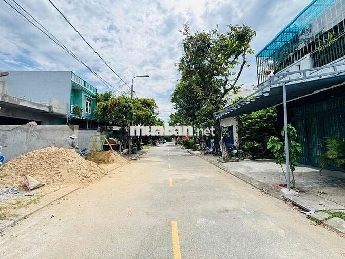 Bán đất Bá Giáng 6, khu Bá Tùng- Hoà Quý 3Tỷ8 vị trí đẹp