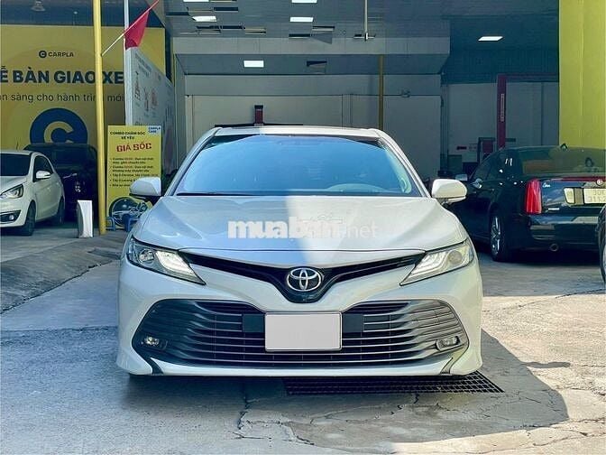 Toyota Camry 2.5Q 2021 Nhập Thái 1 chủ Odo 5v4km