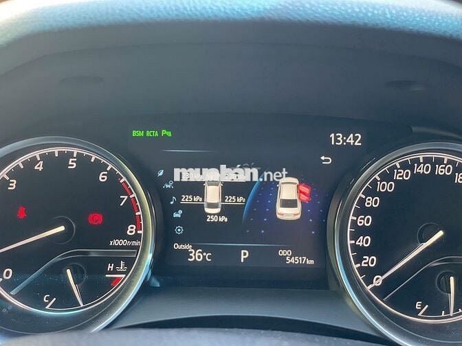 Toyota Camry 2.5Q 2021 Nhập Thái 1 chủ Odo 5v4km