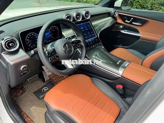 Mercedes Benz GLC300 4Matic 2023 Lướt Nhẹ