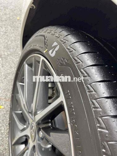 Dư dùng bán Toyota Camry 2.0 Date 2022 - Nhập