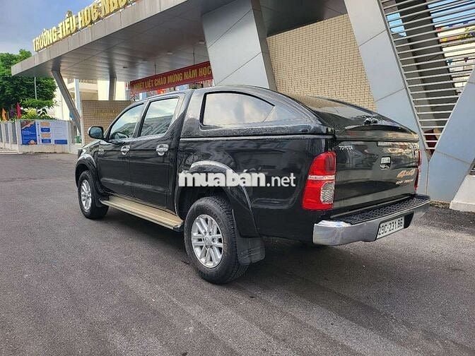 Bán Toyota Hilux 2013 2.5E 4x2 MT