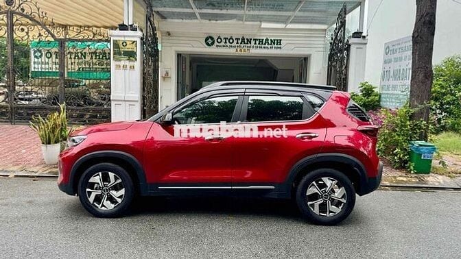 Kia Sonet 2023 Luxury 1.5 AT - 16000 km
