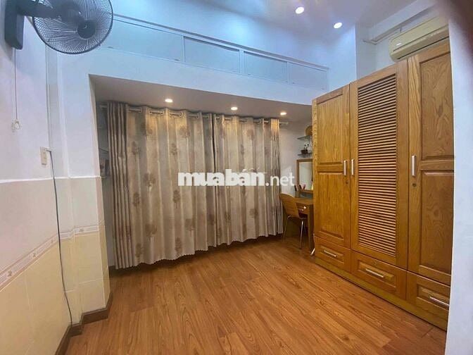 BÁN CĂN HỘ CC TẦNG 4 TRẦN QUANG DIỆU P.13 Q3 45M2 2NGỦ 2WC -GIÁ 2.38TỶ