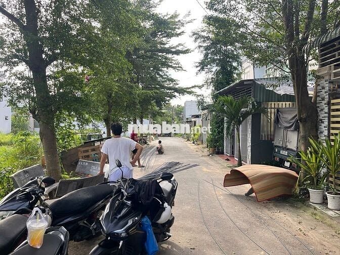 Chính chủ bán 3 căn nhà Tân Định, cạnh chợ Bến Lớn giáp KDL Đại Nam
