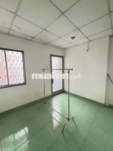 NHÀ 1TRỆT 1LẦU -  51 M2- 4PN - HẺM THÔNG