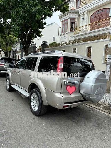 Ford Everest sx12/2014 AT 2.5 Diesel.  Limited zin
