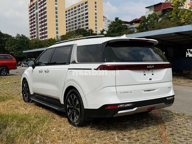 Kia Carnival 2025 Premium 2.2D 7S - 24,000 km cọp.