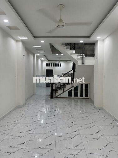 Nhà Nguyên Căn 90m2 TX33 Hẻm Xe tải Gần Chợ,TRường Học,Ưu Tiên lâu dài