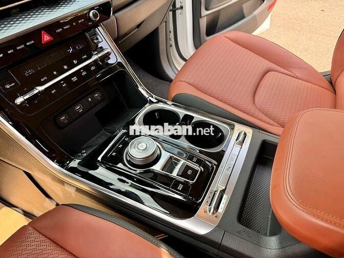 Kia Carnival 2025 Premium 2.2D 7S - 24,000 km cọp.