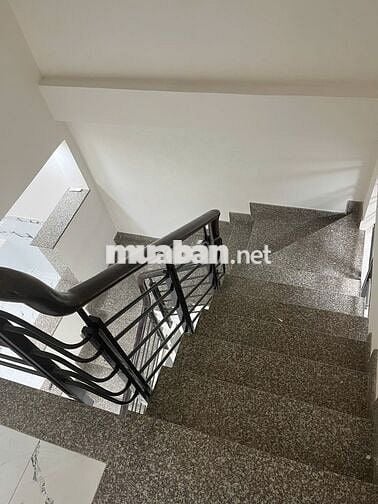 Nhà Nguyên Căn 90m2 TX33 Hẻm Xe tải Gần Chợ,TRường Học,Ưu Tiên lâu dài