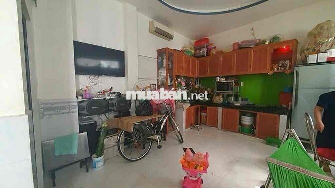 BÁN NHÀ TRUNG TÂM QUẬN 3 NGANG BỀ THẾ GẦN 8M VÀI BƯỚC CHÂN MẶT TIỀN