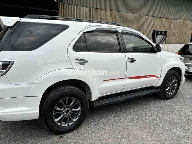 Toyota Fortuner 2016 2.7V 4x4 AT - 90000 km
