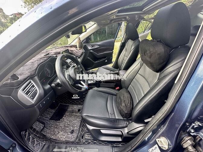 Mazda 3 2018 1.5 AT Sedan - 90000 km