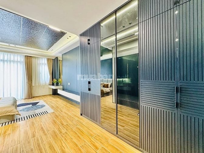 ⭐️Siêu phẩm 5 Lầu tuyệt đẹp THANG MÁY CAO CẤP hẻm xe hơi 6m Lê Văn Thọ