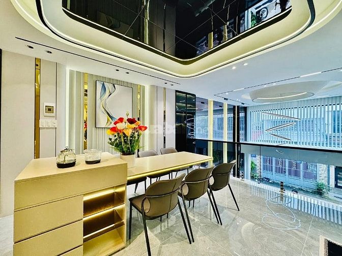 ⭐️Siêu phẩm 5 Lầu tuyệt đẹp THANG MÁY CAO CẤP hẻm xe hơi 6m Lê Văn Thọ