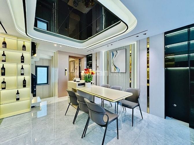 ⭐️Siêu phẩm 5 Lầu tuyệt đẹp THANG MÁY CAO CẤP hẻm xe hơi 6m Lê Văn Thọ