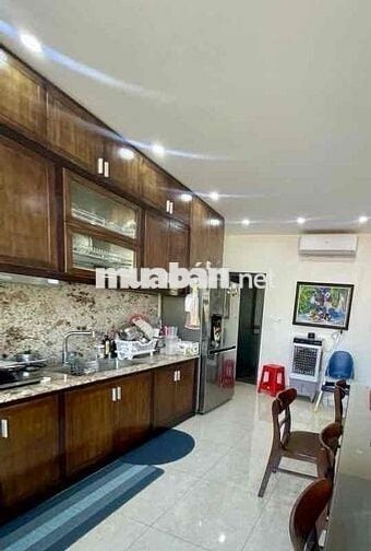 HIẾM - TÂY HỒ - 6 TẦNG THANG MÁY - THÔNG TRÍCH SÀI