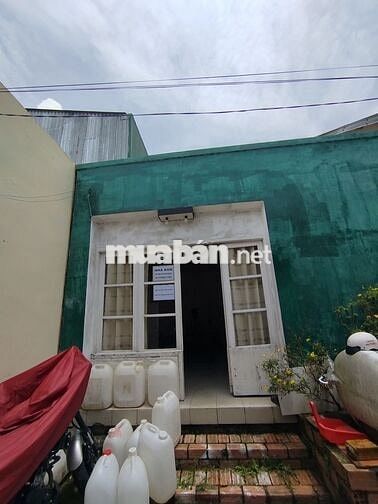 Bán nhà ở 58,5m2, 1 trệt 1 gác có 2 lối đi, đ. Xuân An, P. Xuân Hương